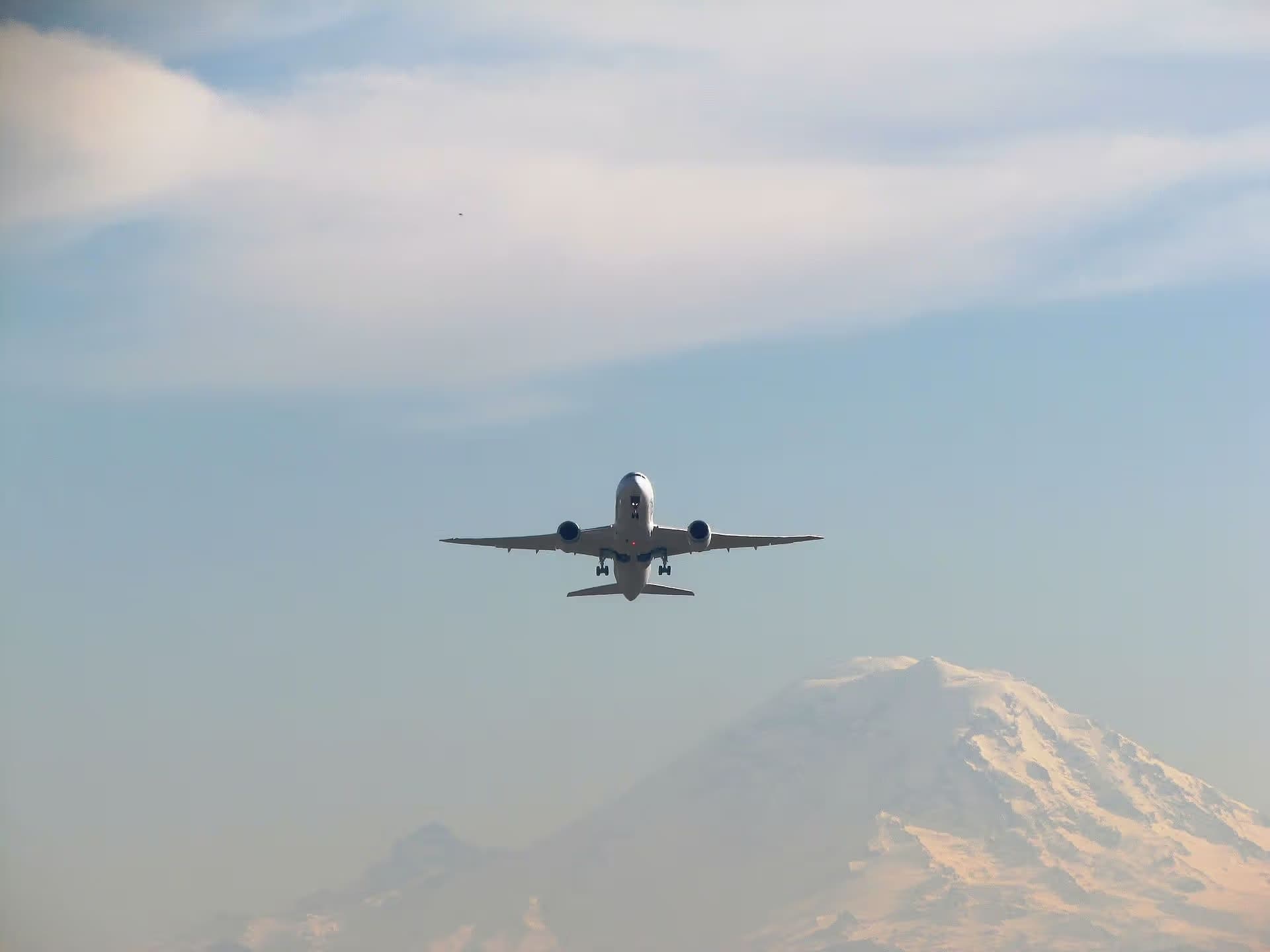 N787FT — Twin-engine aircraft