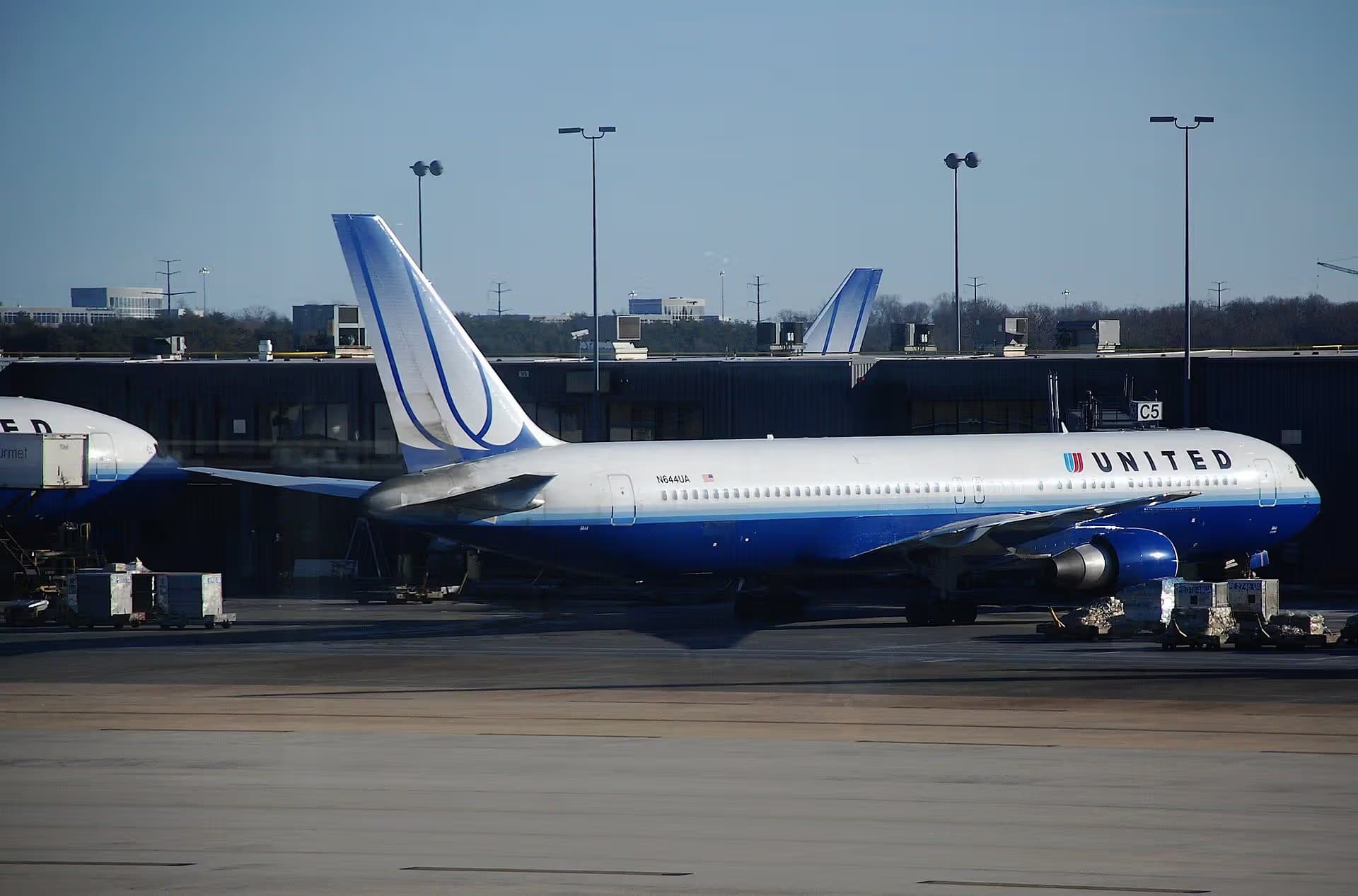 N644UA — Boeing