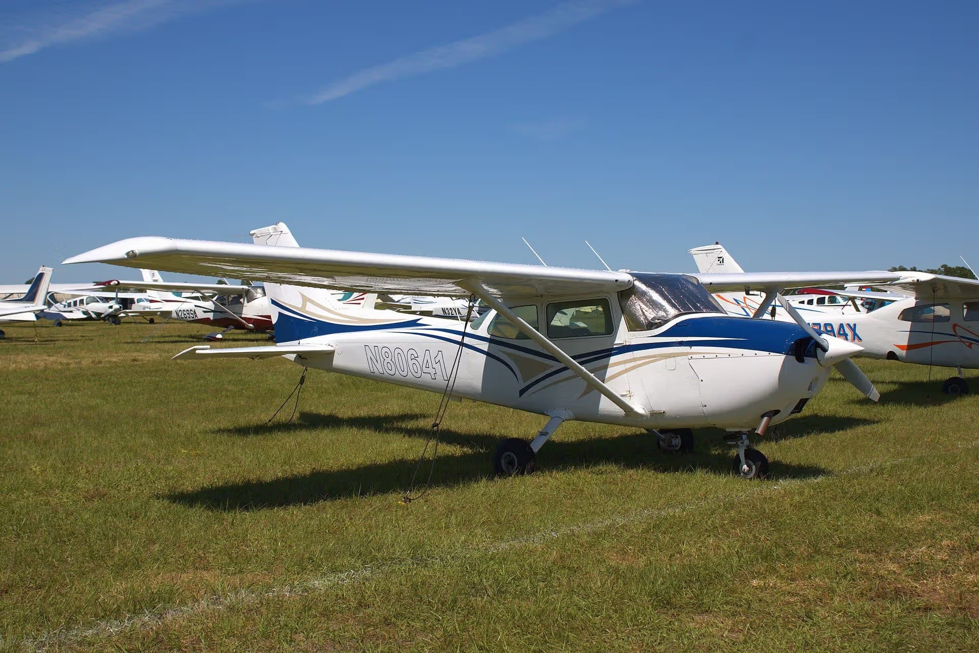 N80641 — Single-engine aircraft