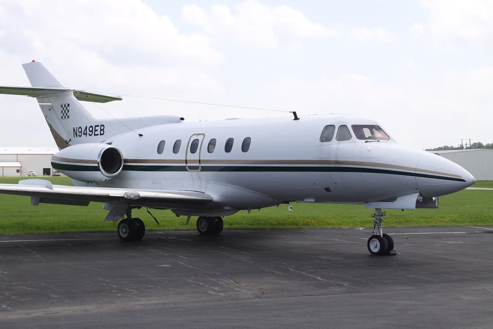 N949EB — Business jet
