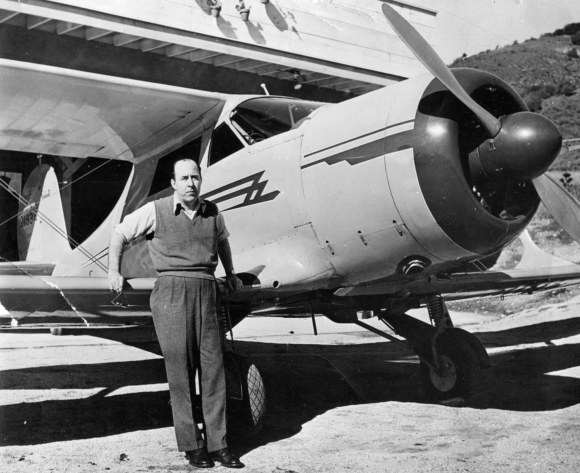 Unidentified — Single-engine aircraft
