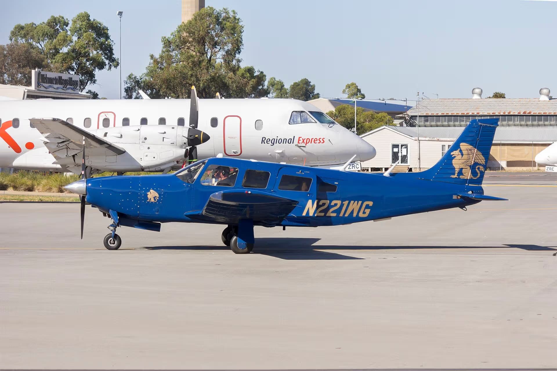 N221WG — Piper at Wagga Wagga Airport