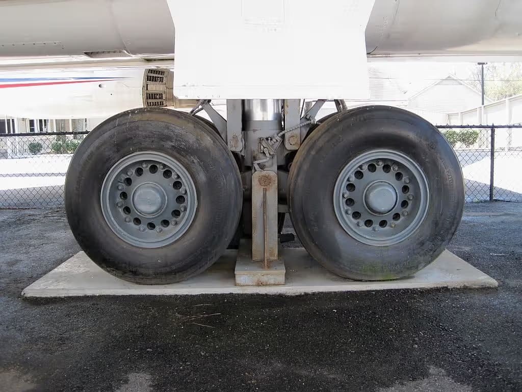 Unidentified — Aircraft