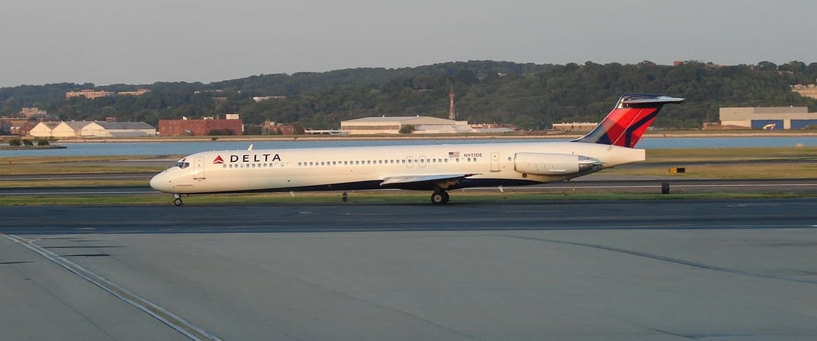 N913DE — Boeing