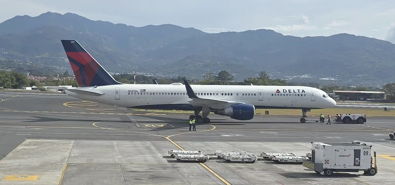N687DL — Aircraft