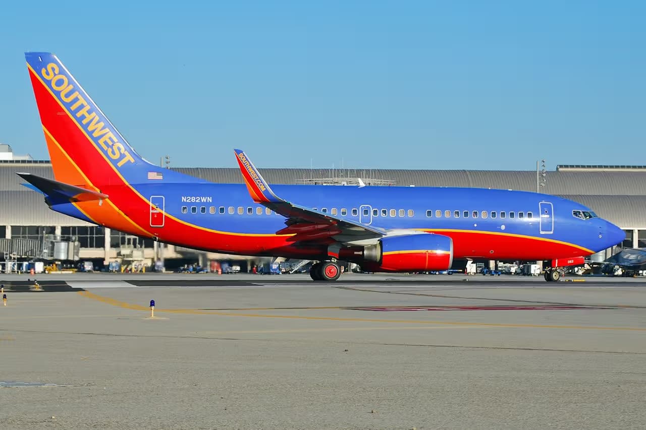 N282WN — Boeing