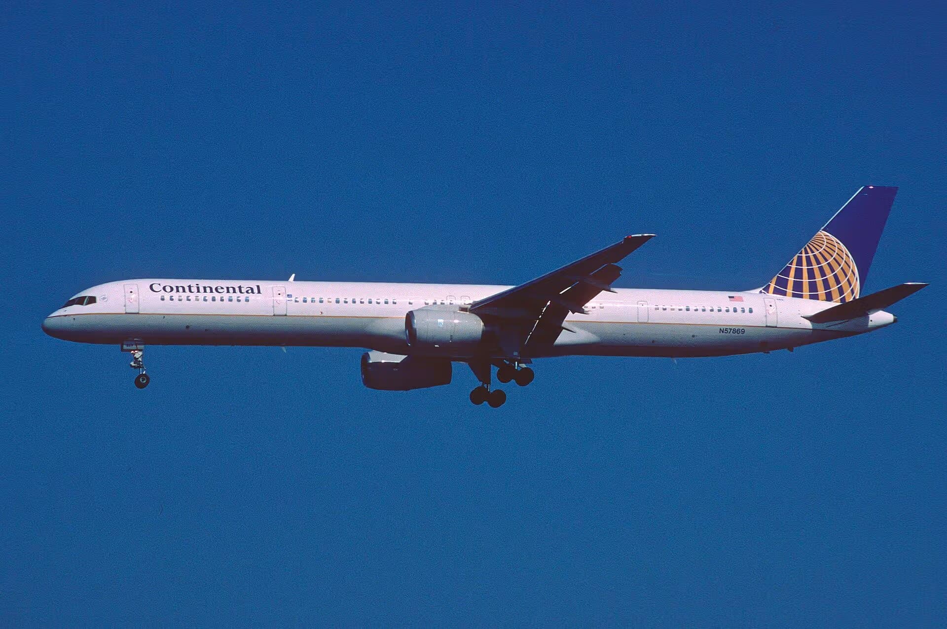 N57869 — Boeing