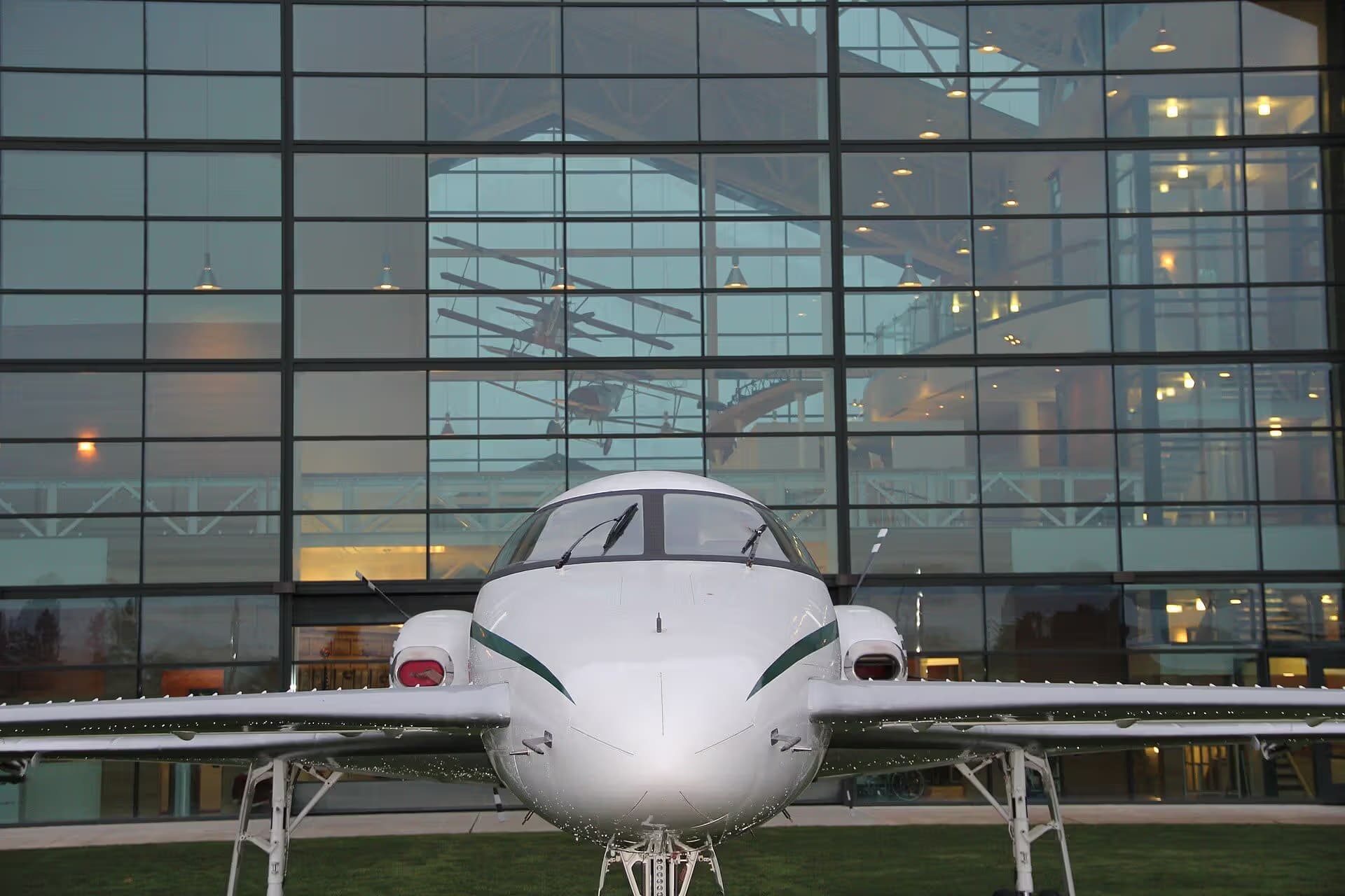 Unidentified — Business jet