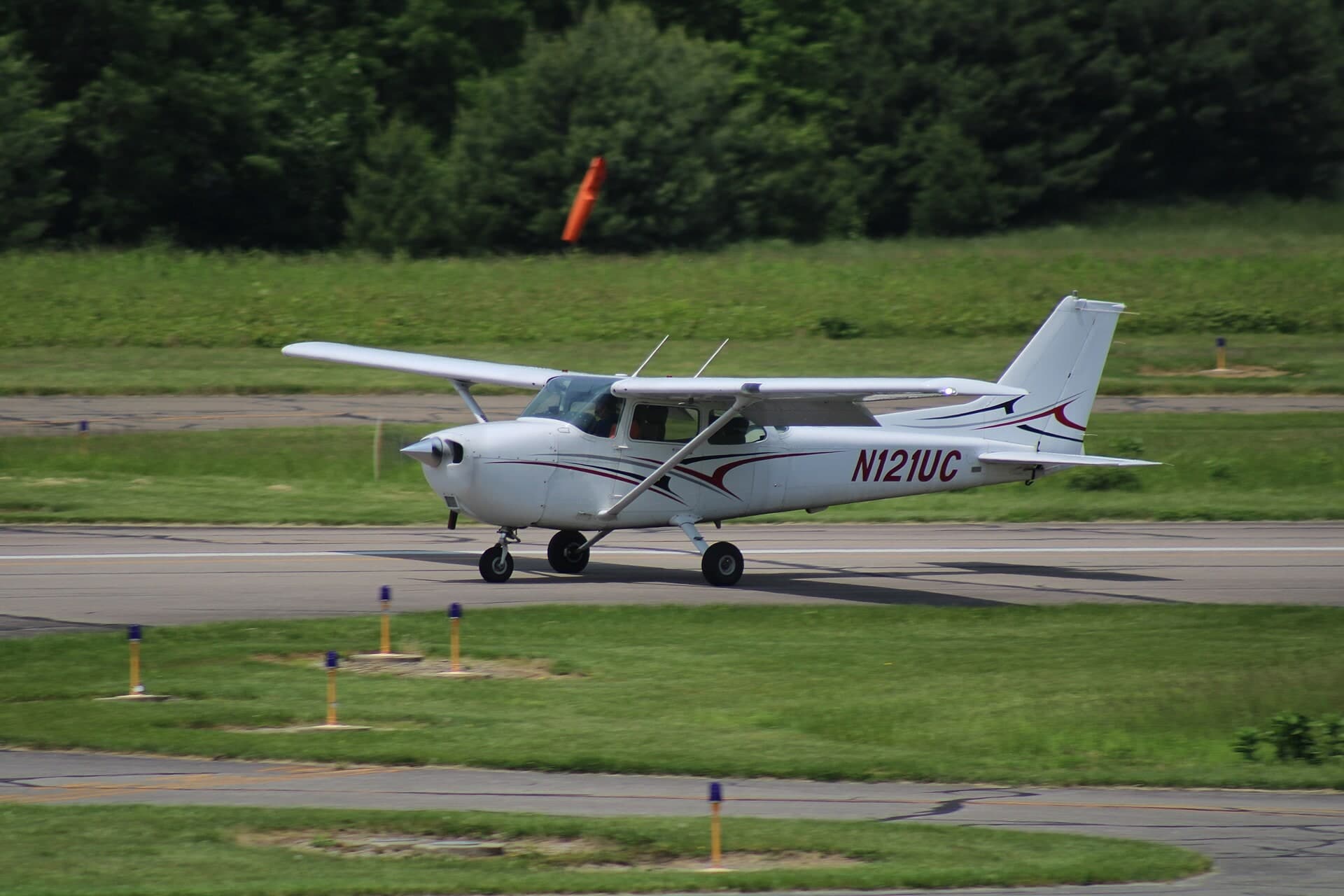 N121UC — Cessna