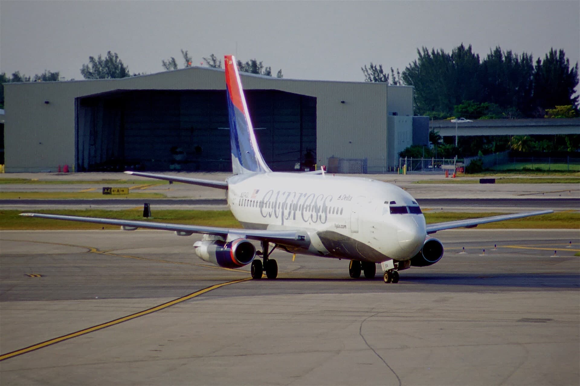 N374DL — Boeing