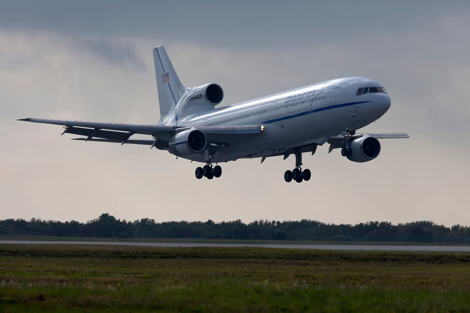 N140SC — Lockheed
