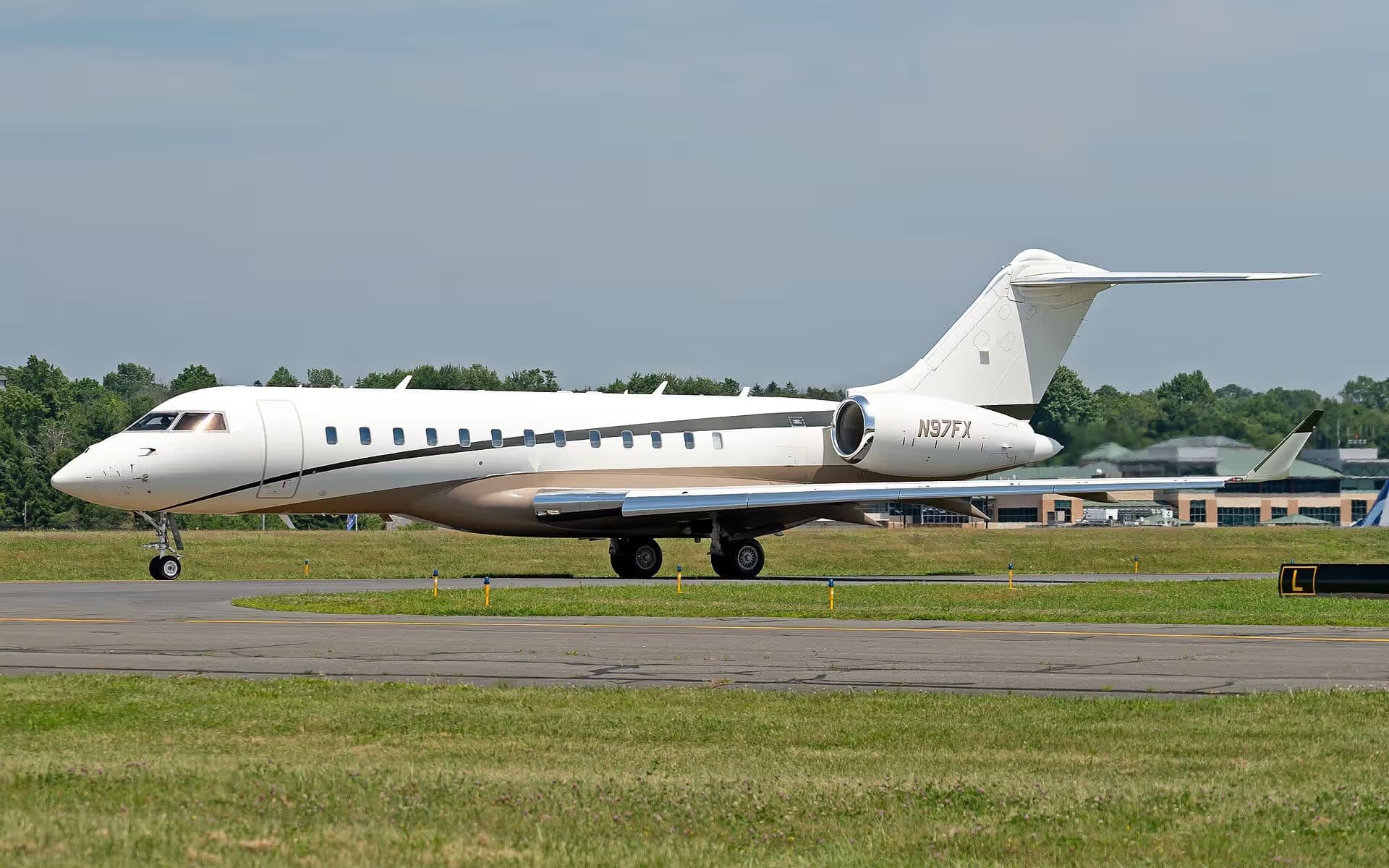 N97FX — Business jet