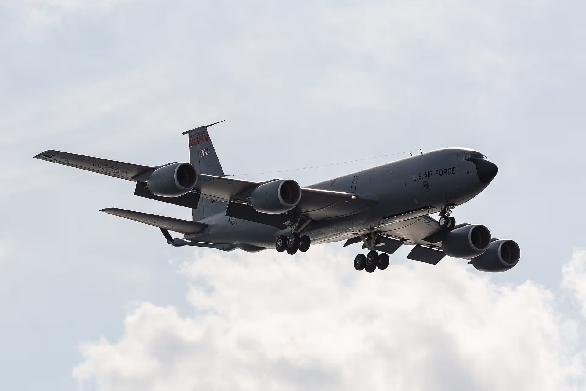 Unidentified — Aircraft