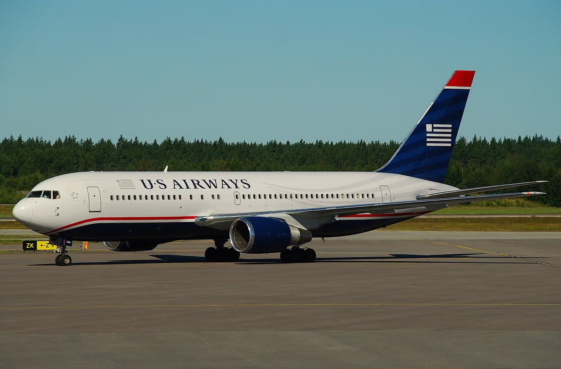 N246AY — Twin-engine aircraft