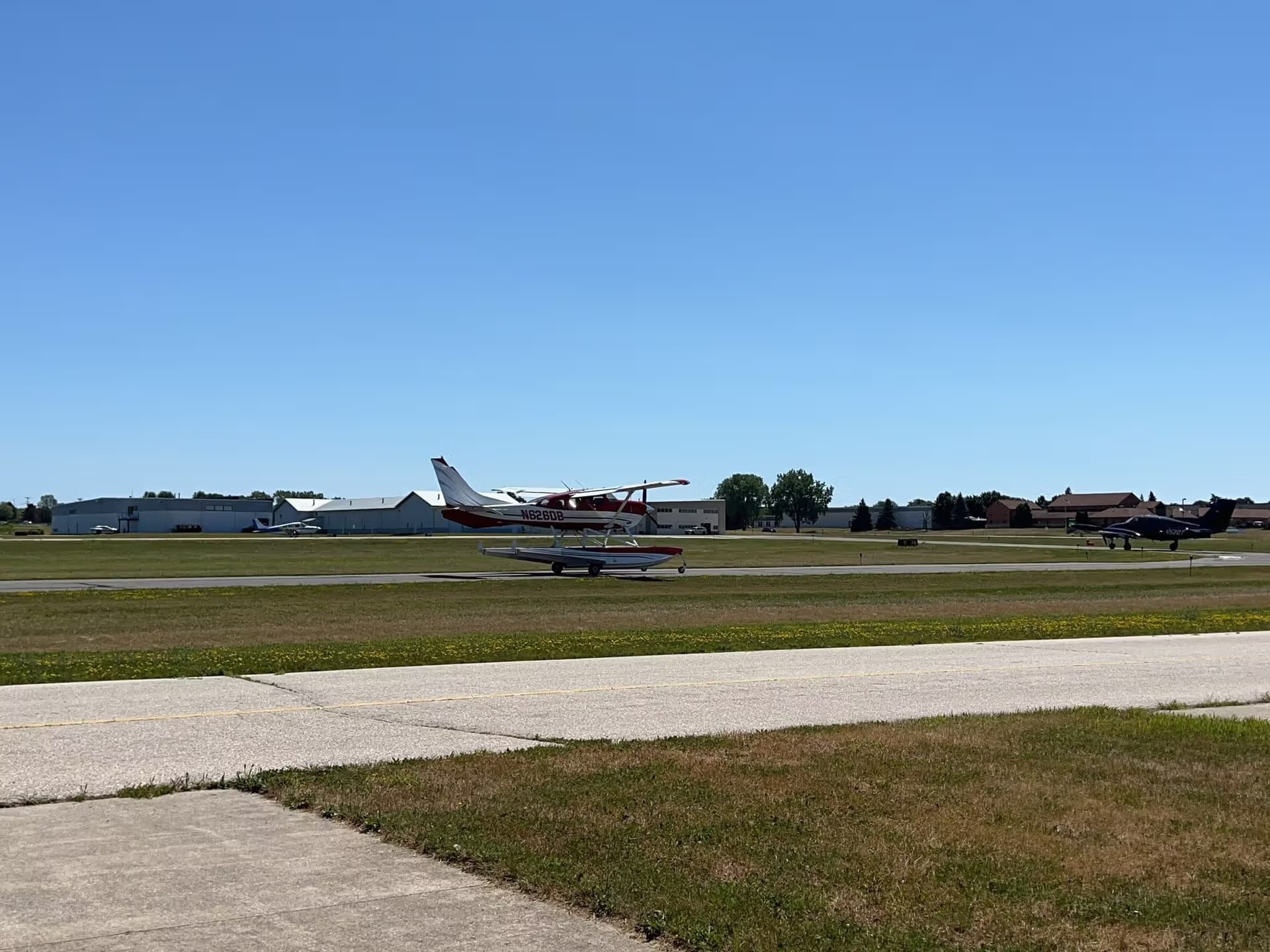 N626DB — Cessna T206H at Waukesha County Airport