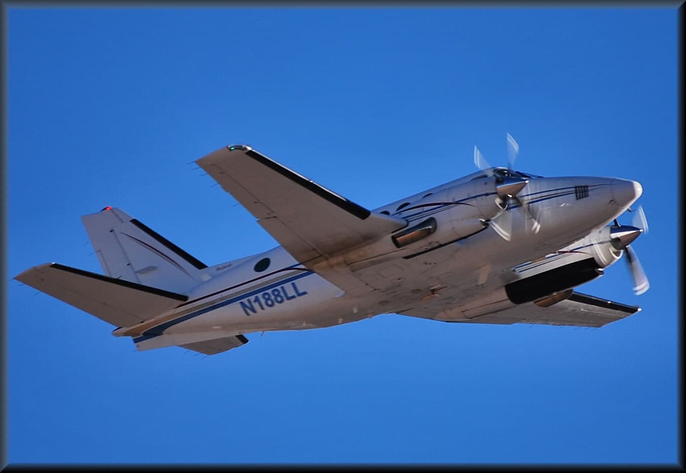 N188LL — Beechcraft