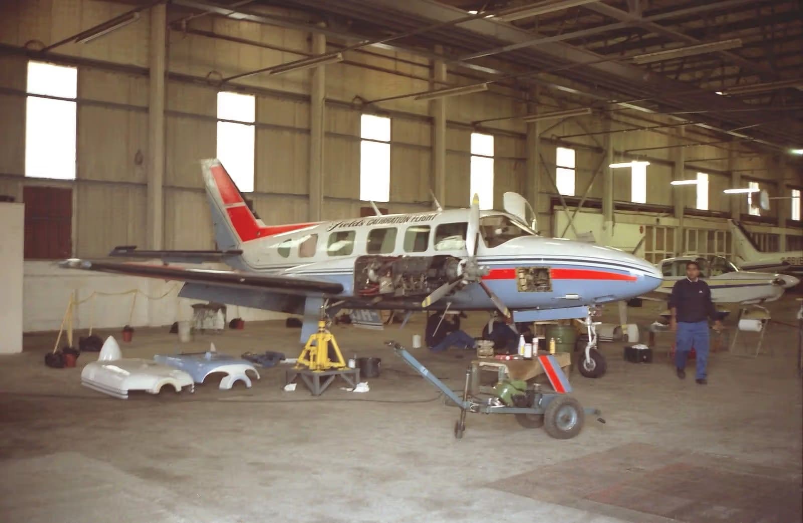 G-BGOY — Twin-engine aircraft