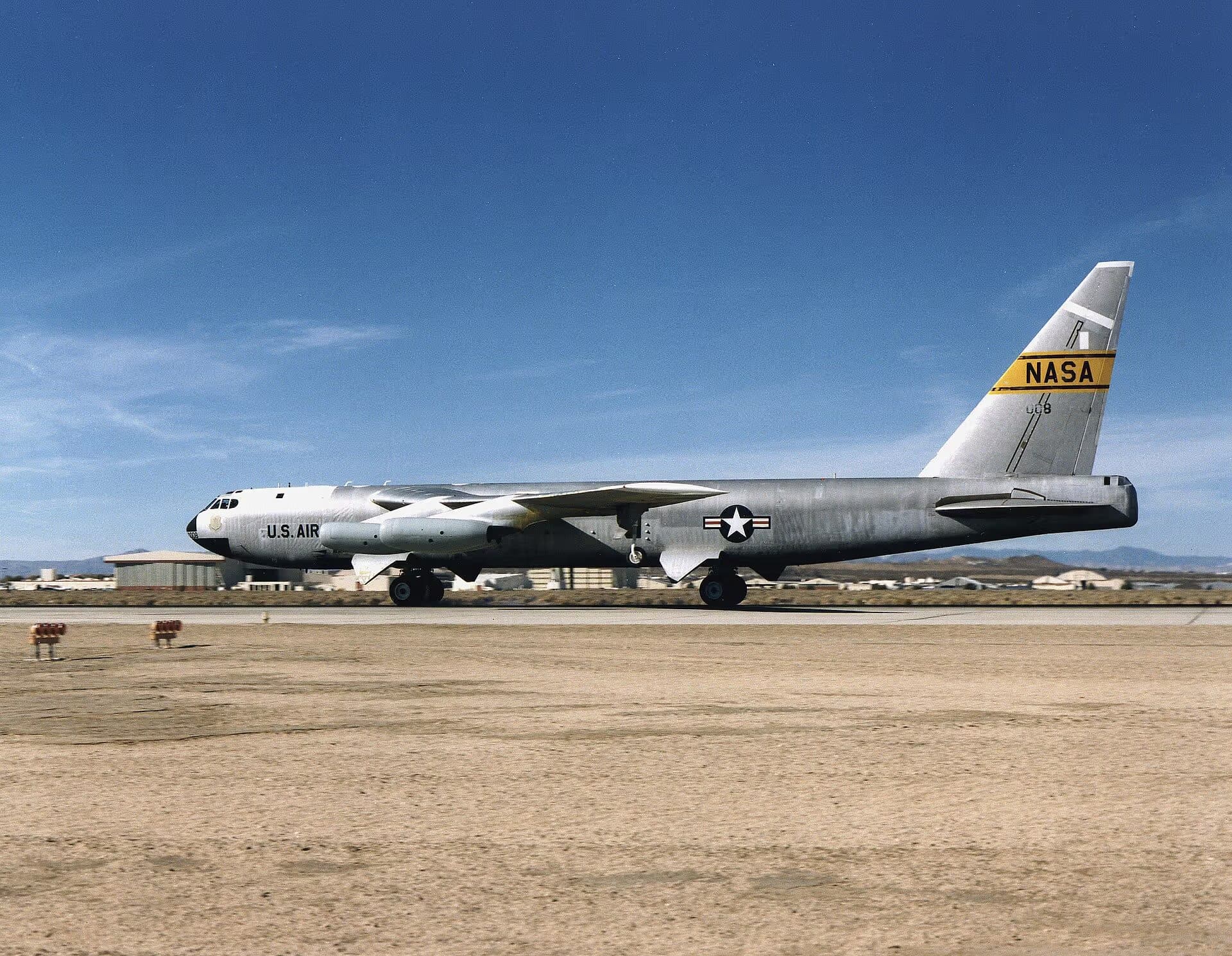 Unidentified — Boeing at Edwards Air Force Base
