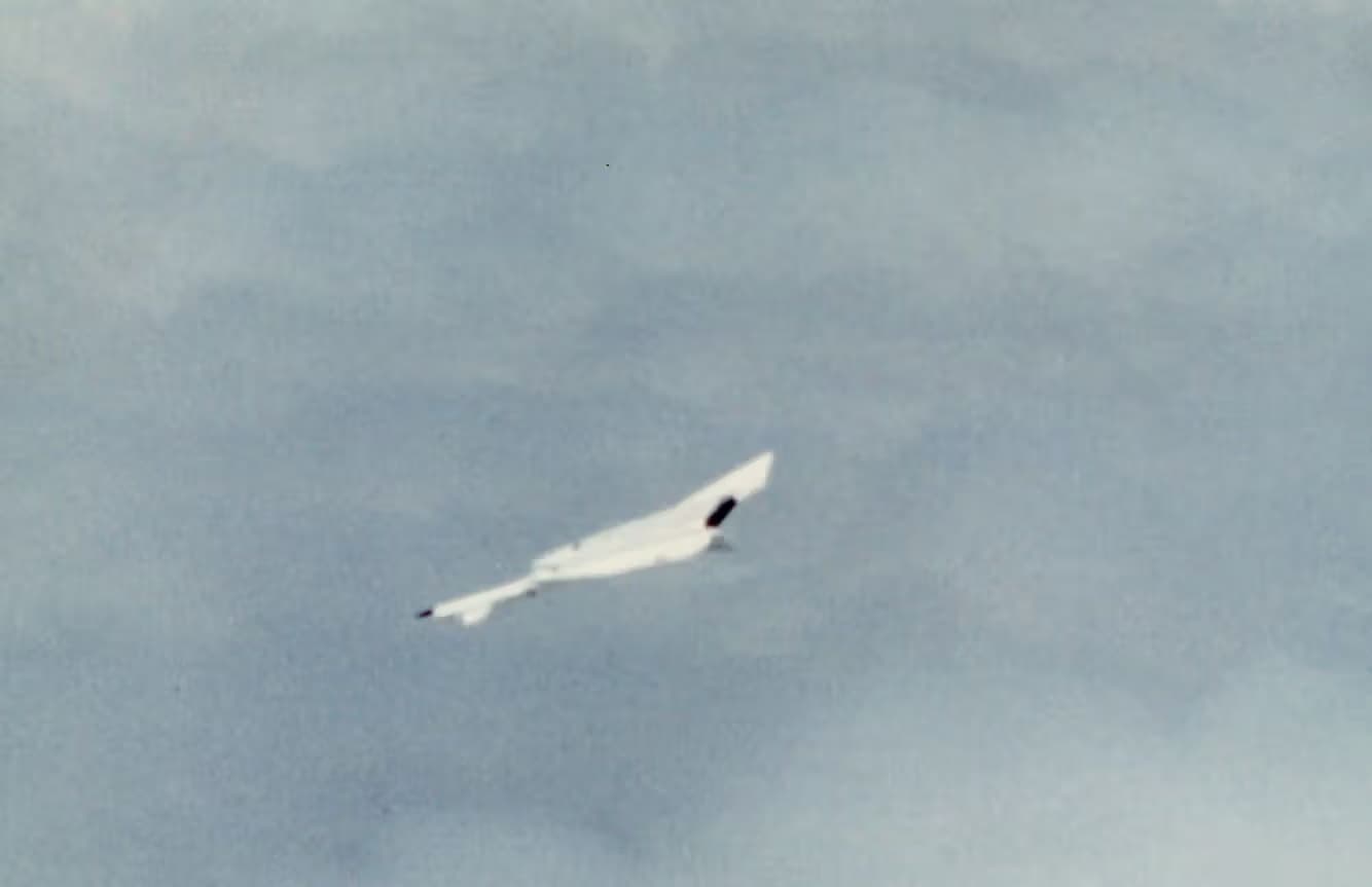 Unidentified — Aircraft