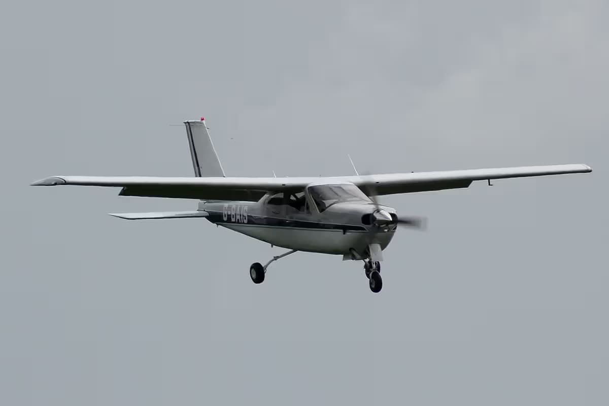 G-BAIS — Cessna