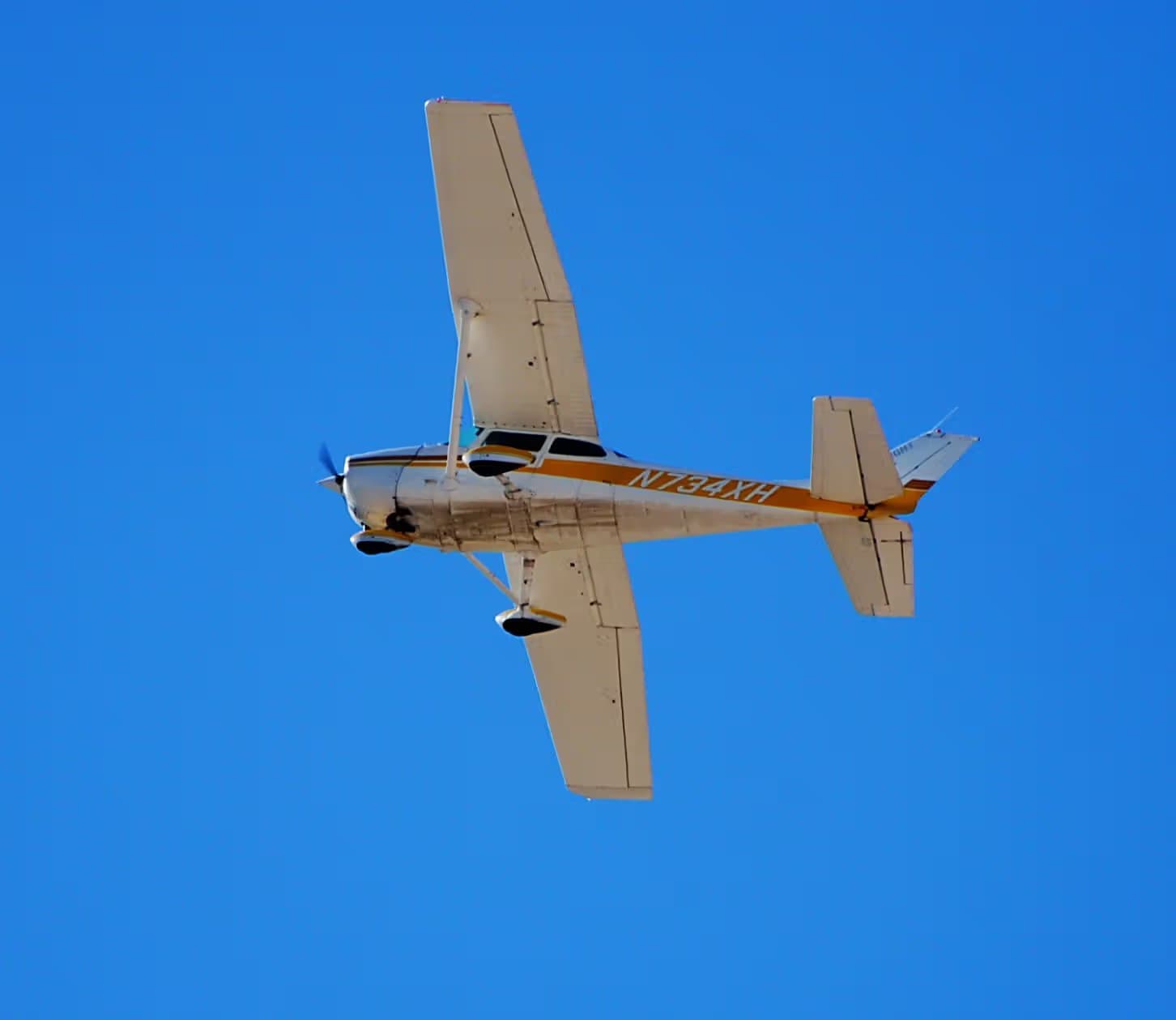 N734XH — Single-engine aircraft