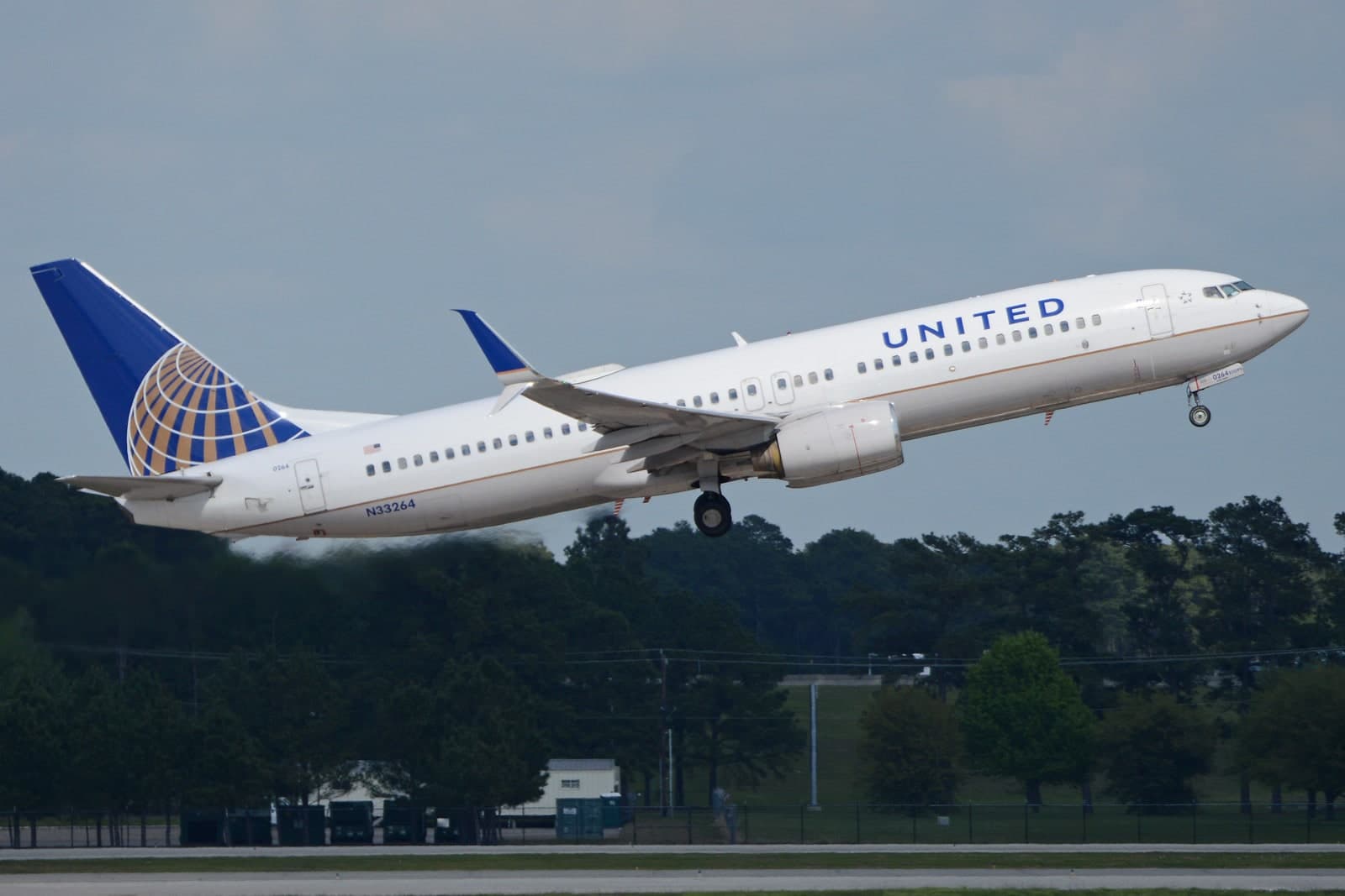 N33264 — Boeing