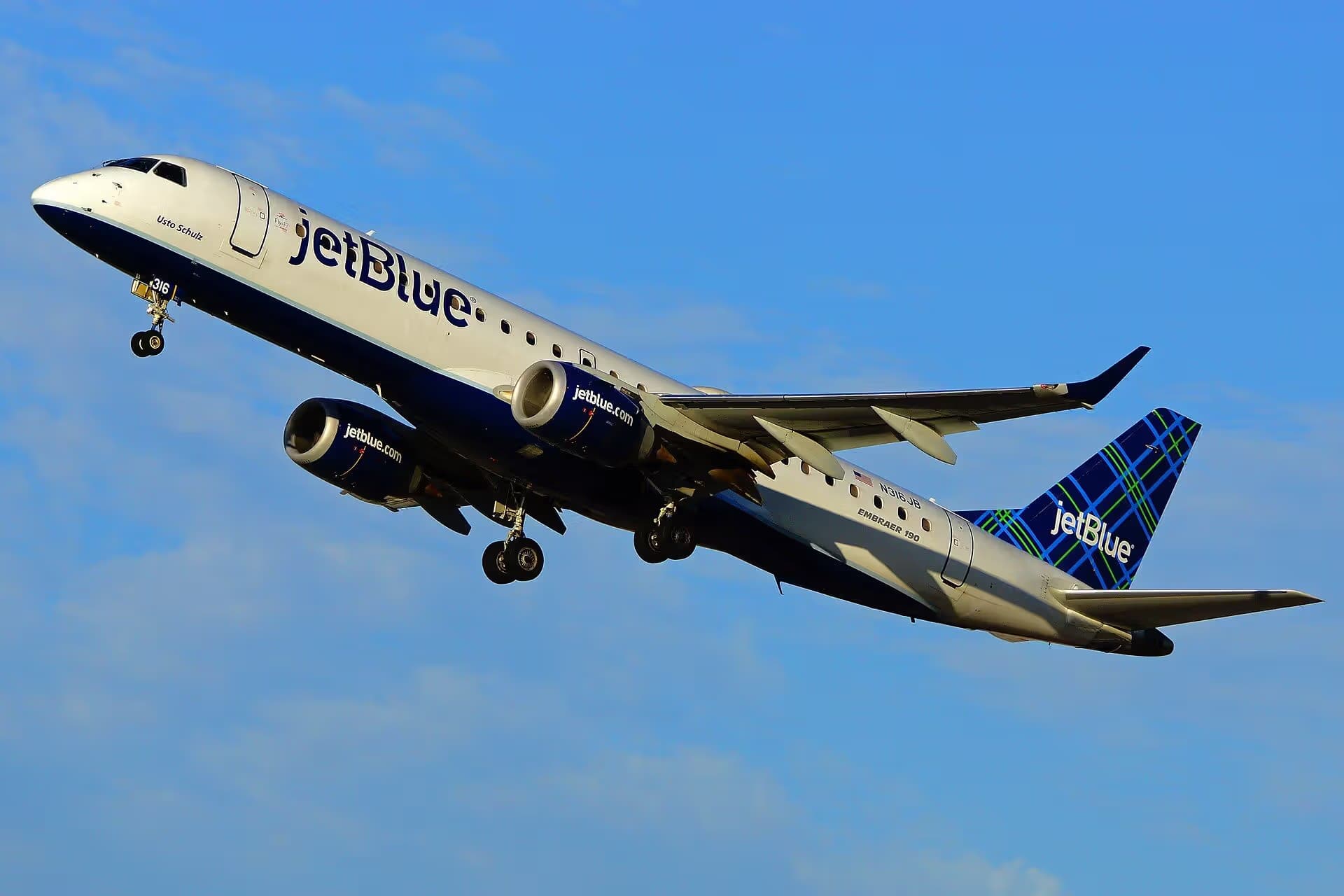 N316JB — Embraer
