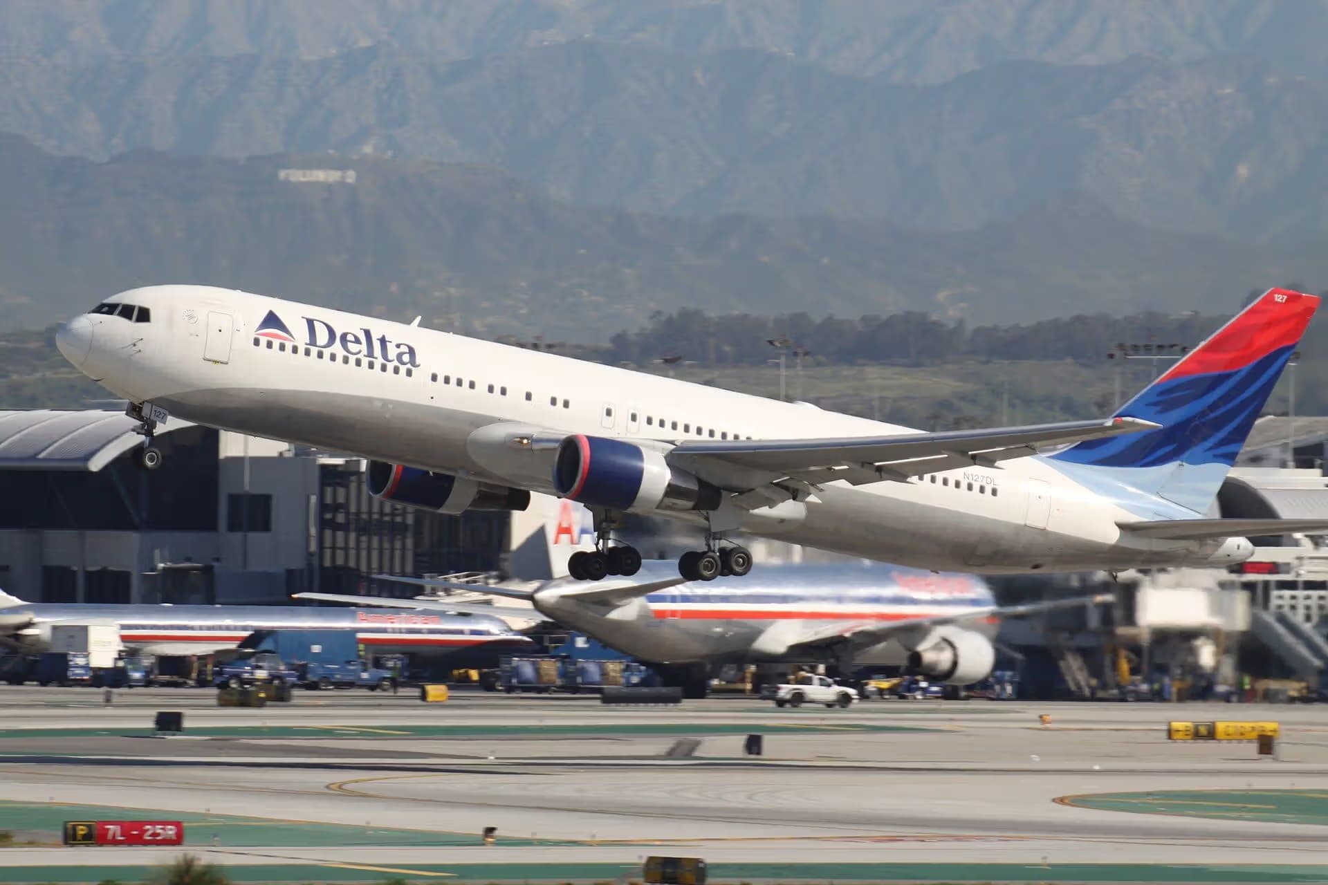 N127DL — Boeing