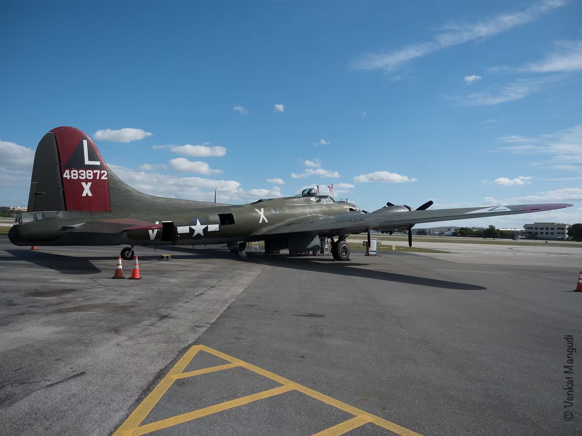 Unidentified — Aircraft