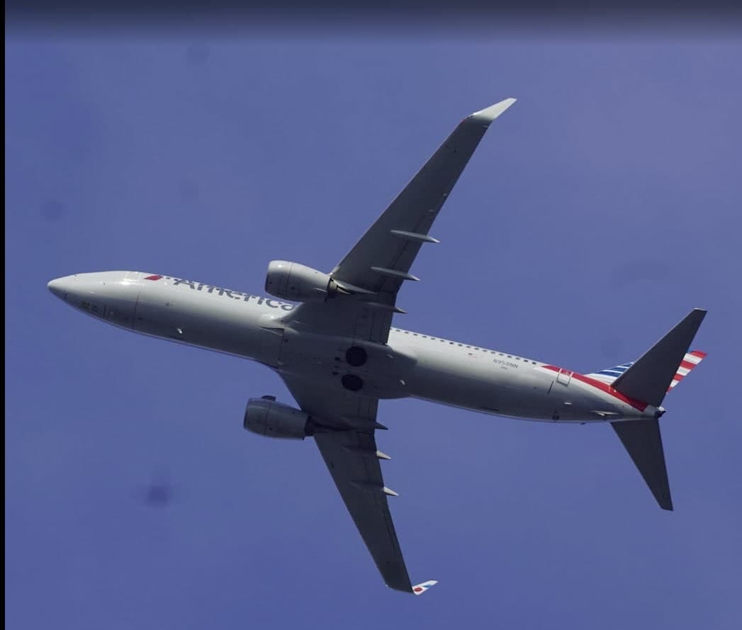 N959NN — Twin-engine aircraft