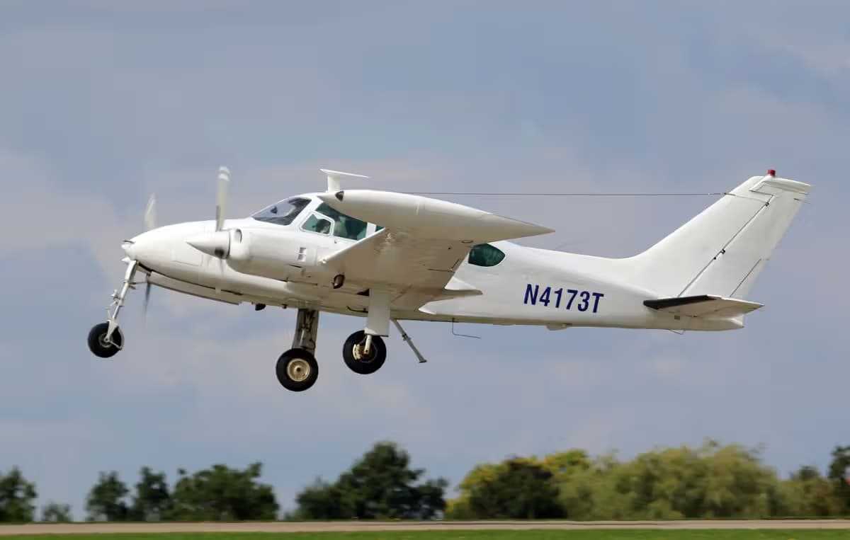 N4173T — Cessna