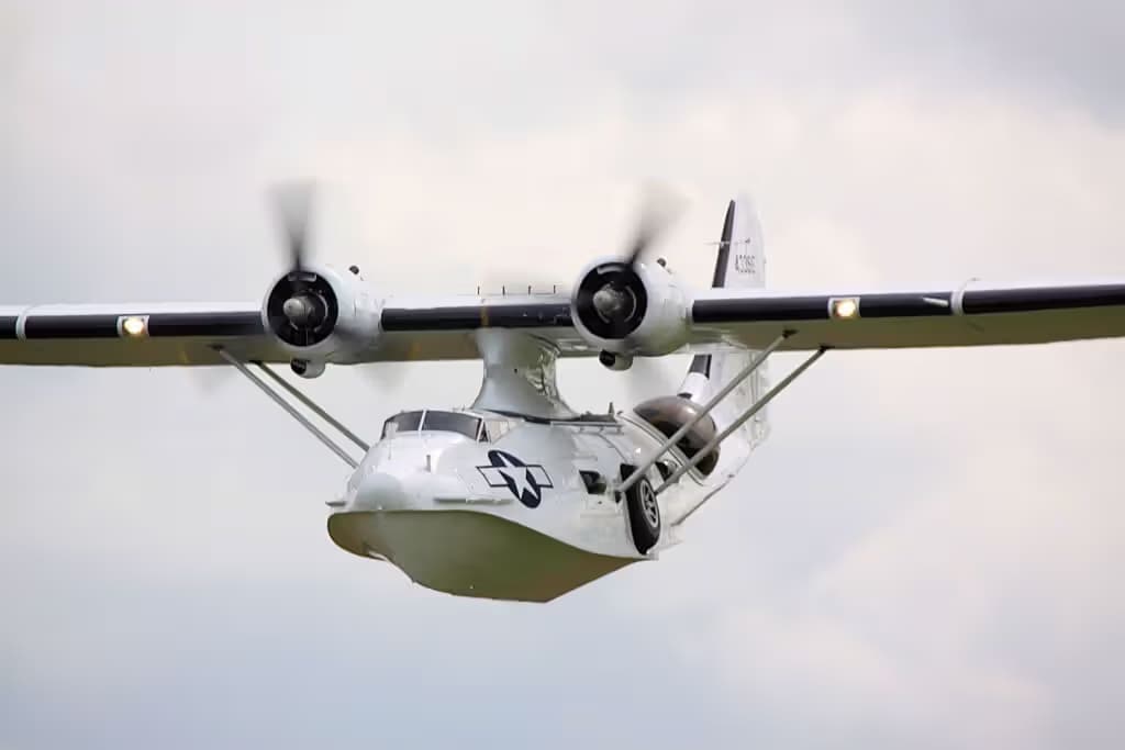 Unidentified — Twin-engine aircraft