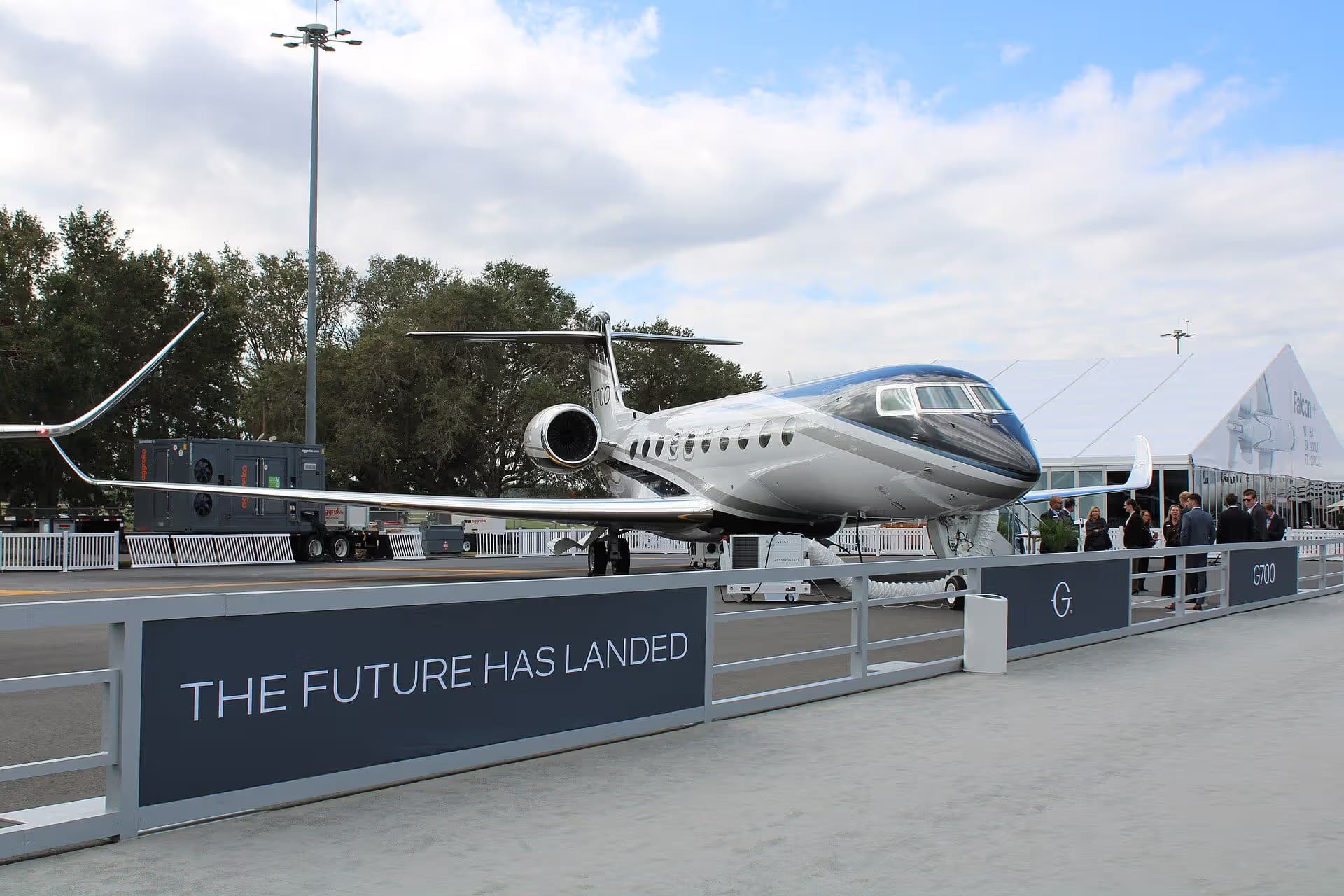 N702GD — Gulfstream