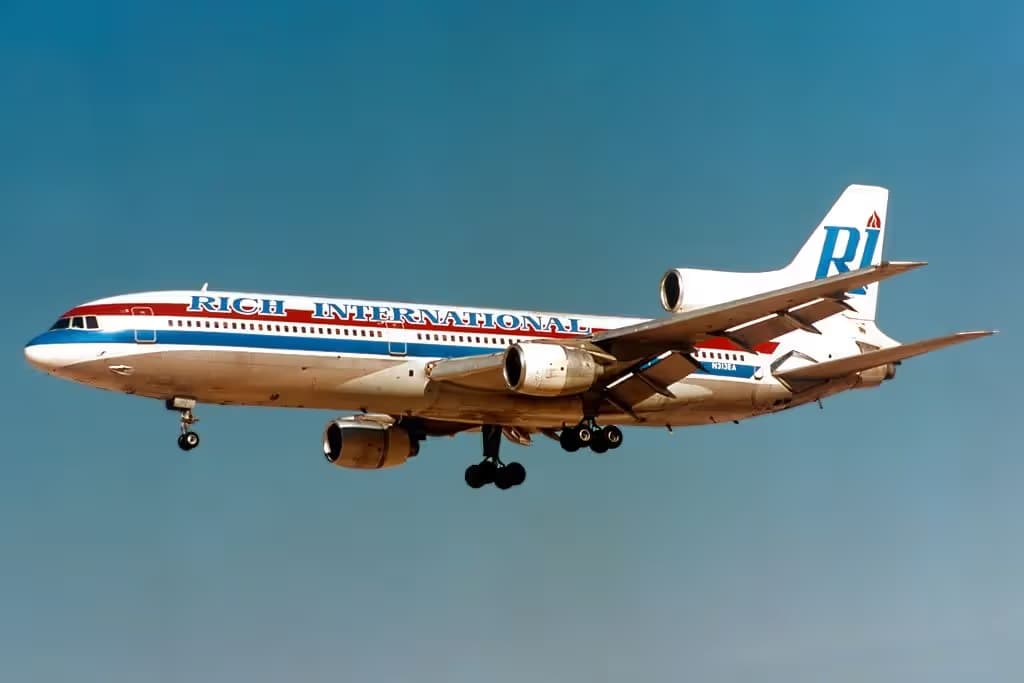 N313EA — Lockheed