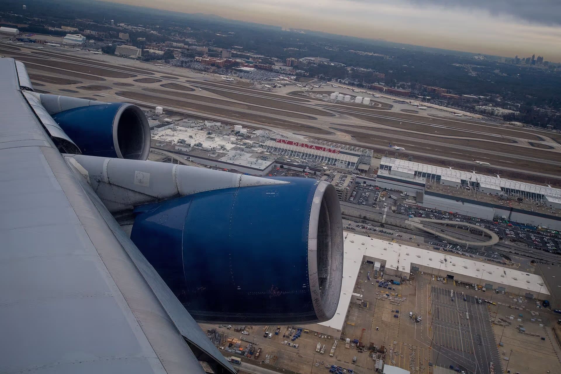 N674US — Aircraft