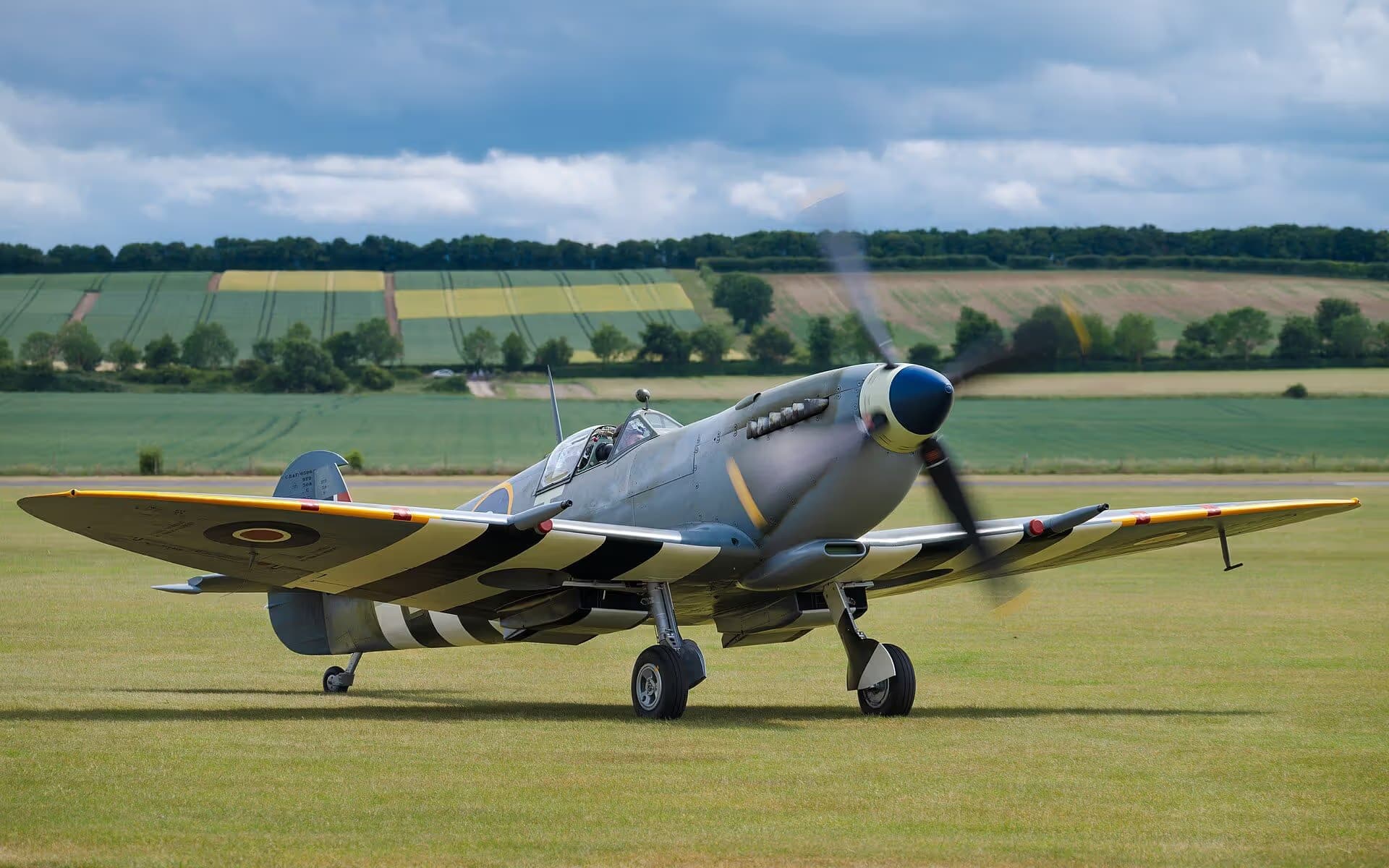 Unidentified — Warbird