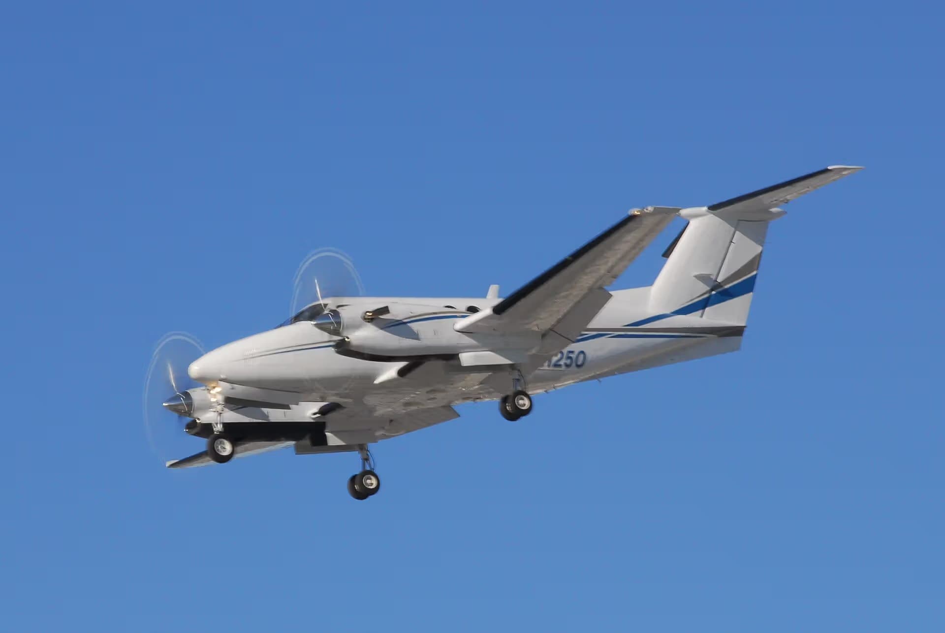 N1250 — Beechcraft