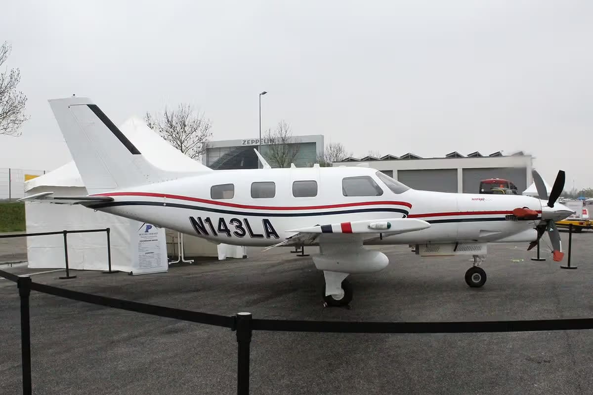 N143LA — Piper