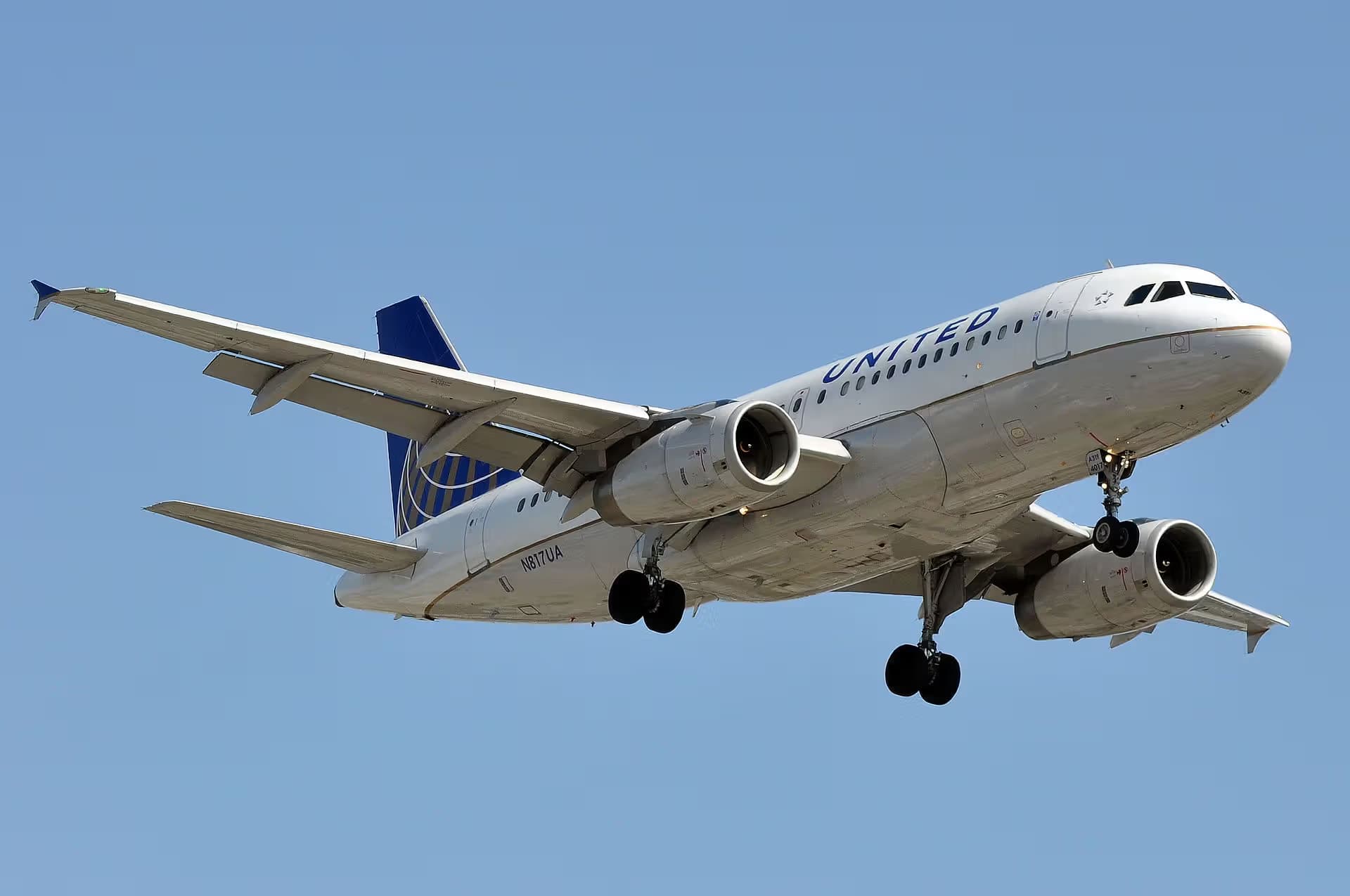 N817UA — Airbus
