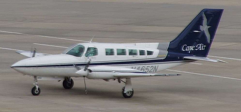 N4652N — Twin-engine aircraft