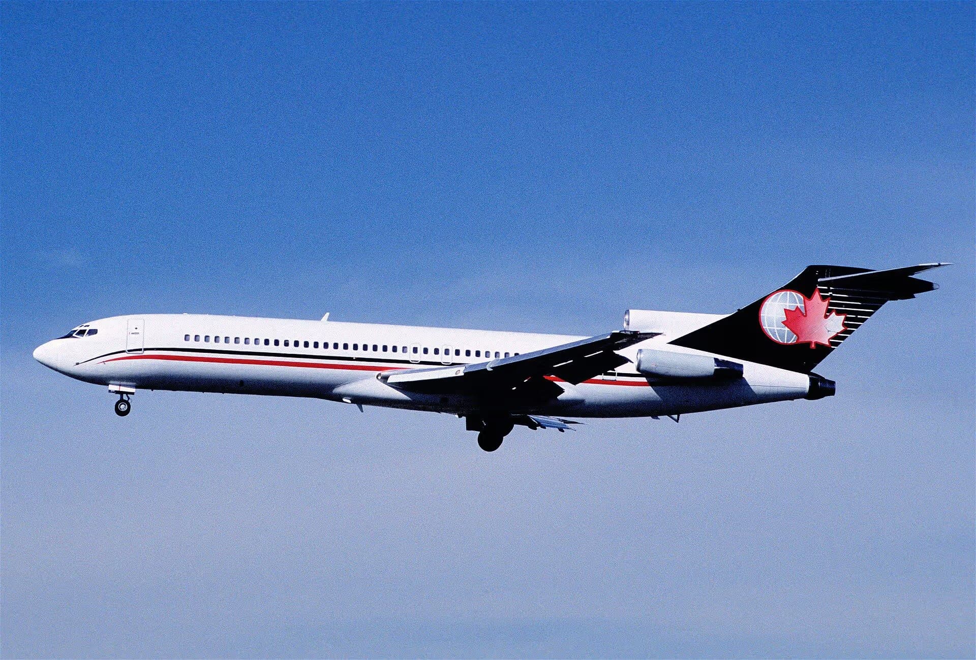 N104HR — Boeing