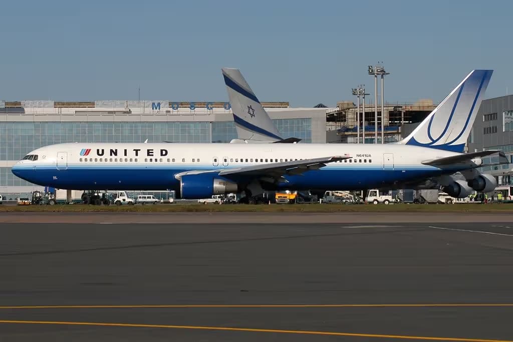 N641UA — Boeing