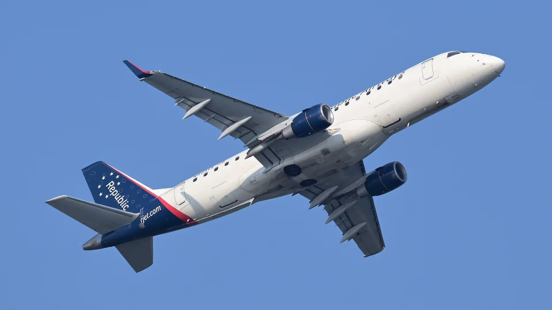 N403YX — Embraer