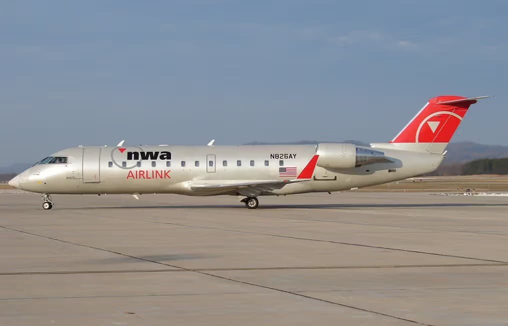 N826AY — Bombardier