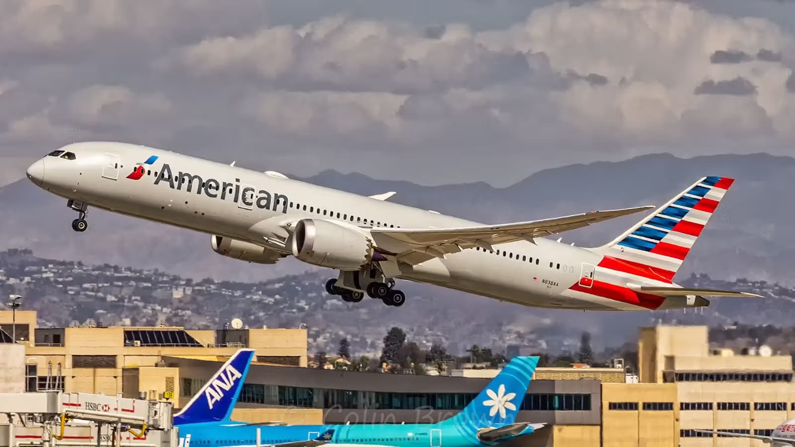 N838AA — Boeing