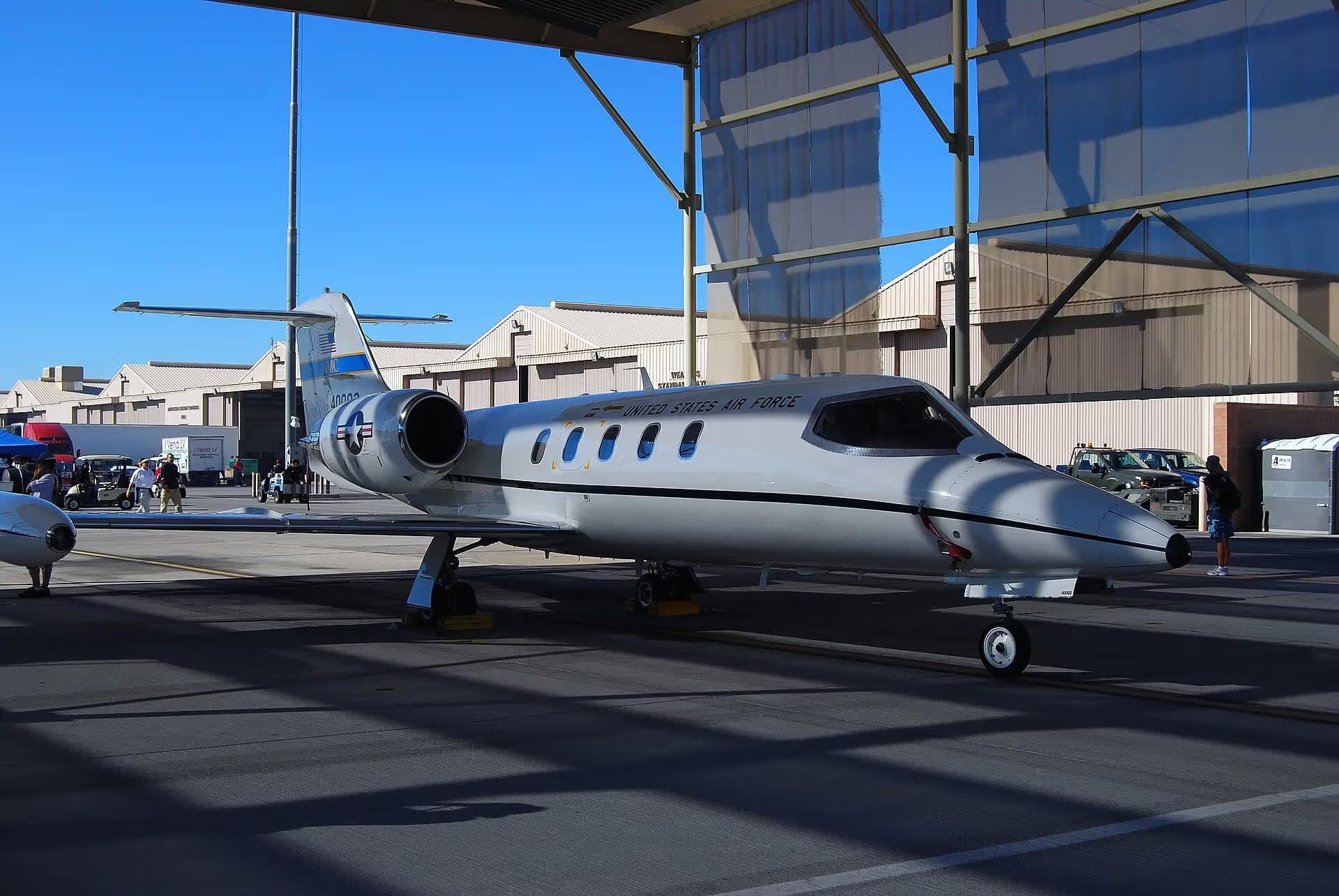 Unidentified — Business jet