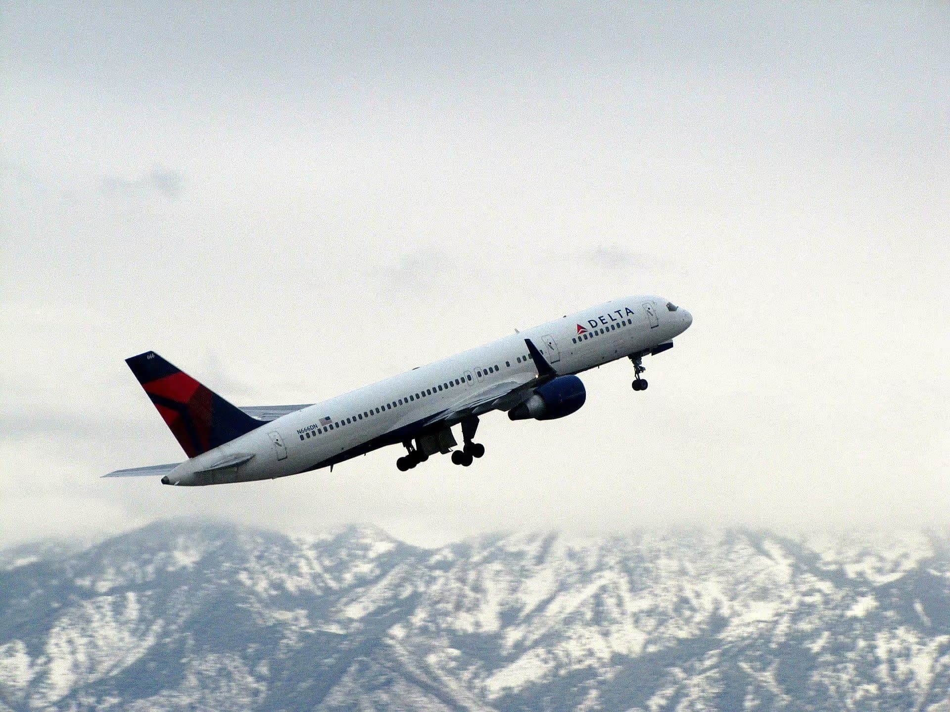 N666DN — Boeing