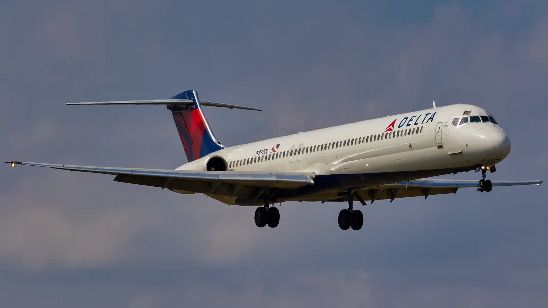 N992DL — Aircraft
