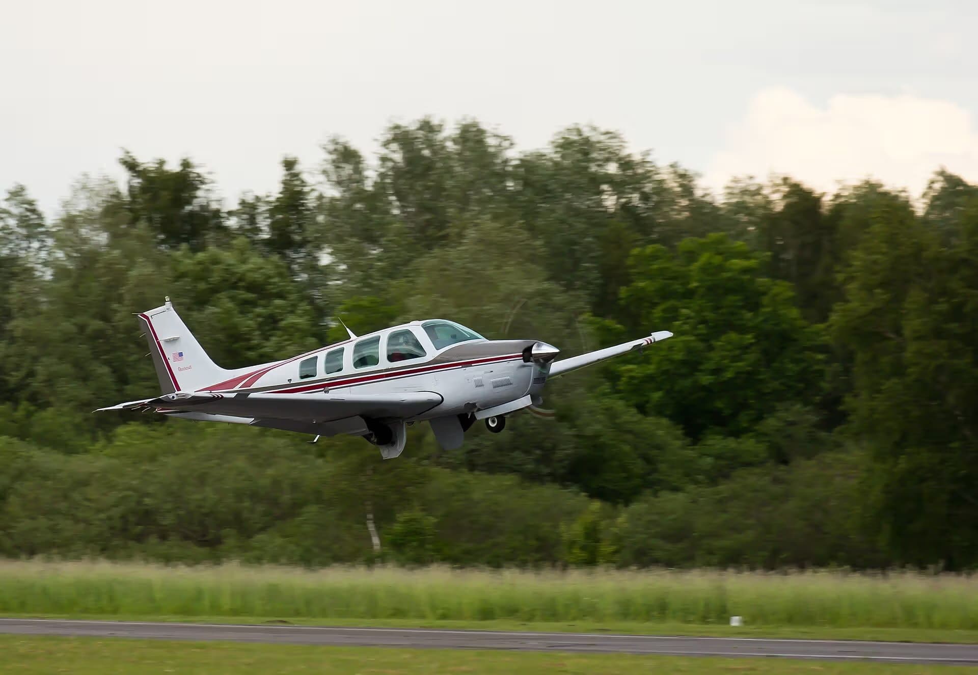 N3084M — Beechcraft