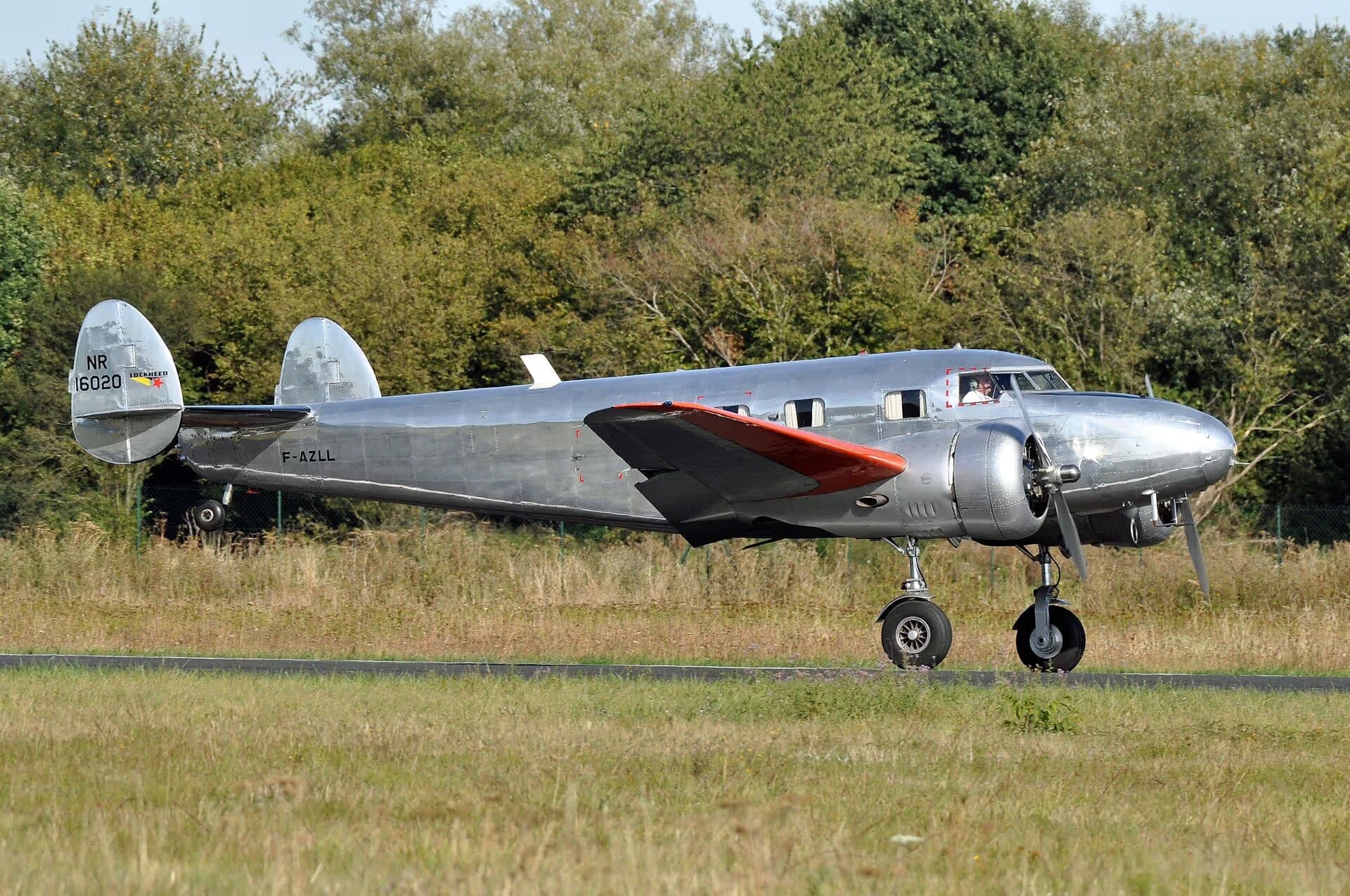 Unidentified — Lockheed